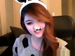Young Sweet Girl On Webcam Amazing Ass!