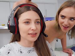 Gamer girlfriend doesn't notice her BF fucking hot Oxana Chic