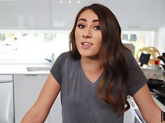 Wife Mackenzie Mace gives a blowjob in the kitchen and gets fucked
