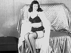 Stunning Lady Shows Her Sexy Beauty 1950