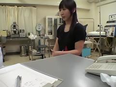 Jap teen fucked with a dildo during her pussy exam